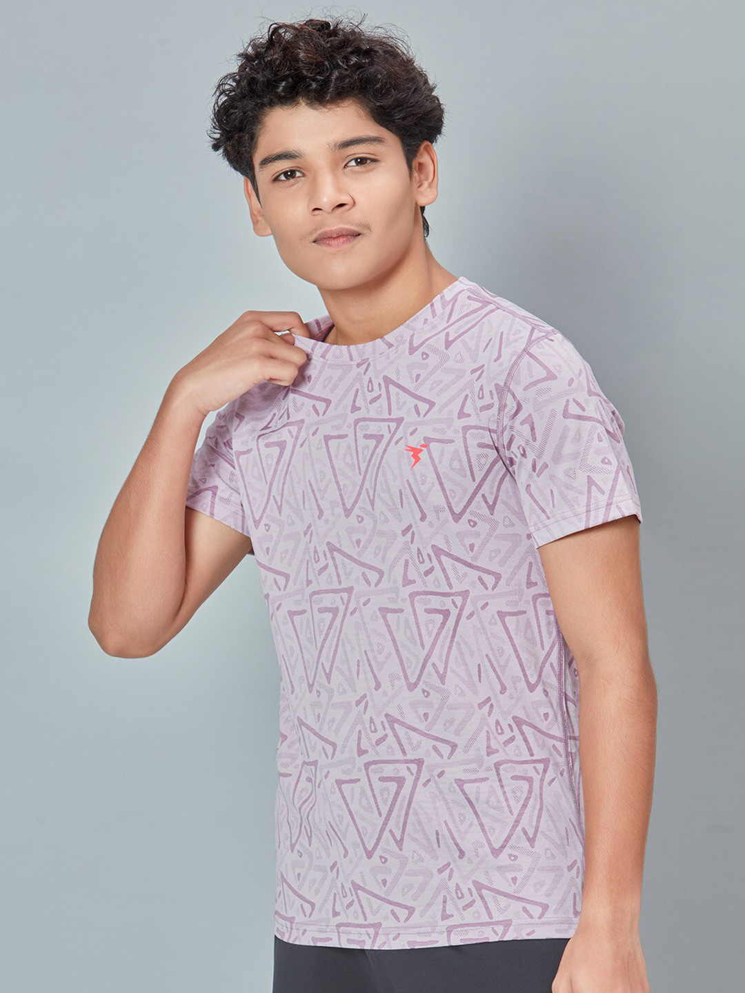 

Technosport Boys Brown Typography Printed Antimicrobial Slim Fit T-shirt