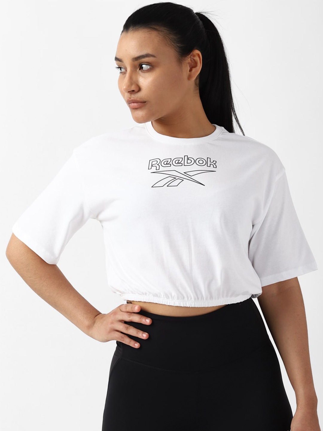 

Reebok Training App Brand Logo Printed Short Sleeves T-shirt, White