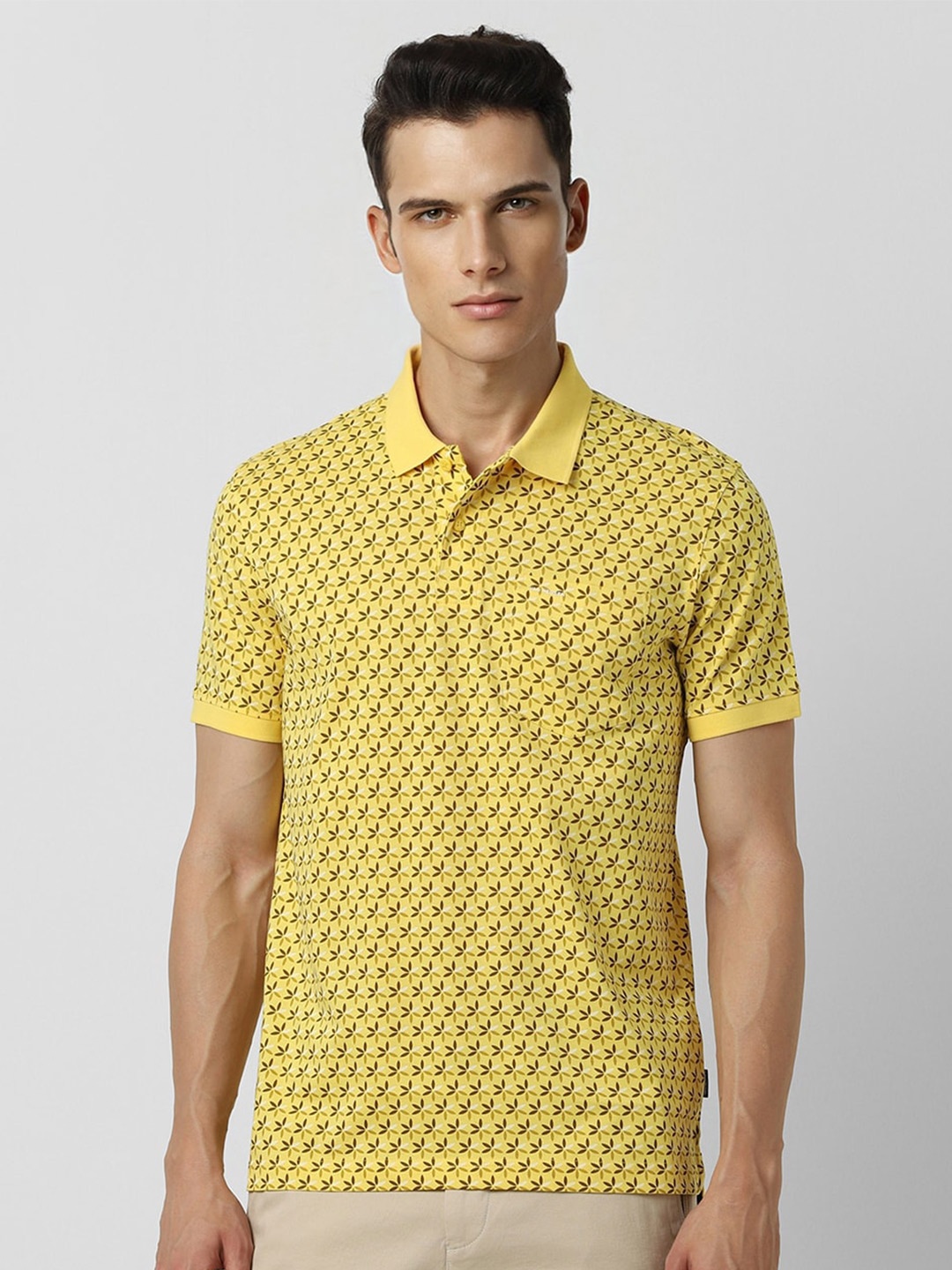 

Van Heusen Sport Men Yellow Printed Polo Collar Pockets T-shirt