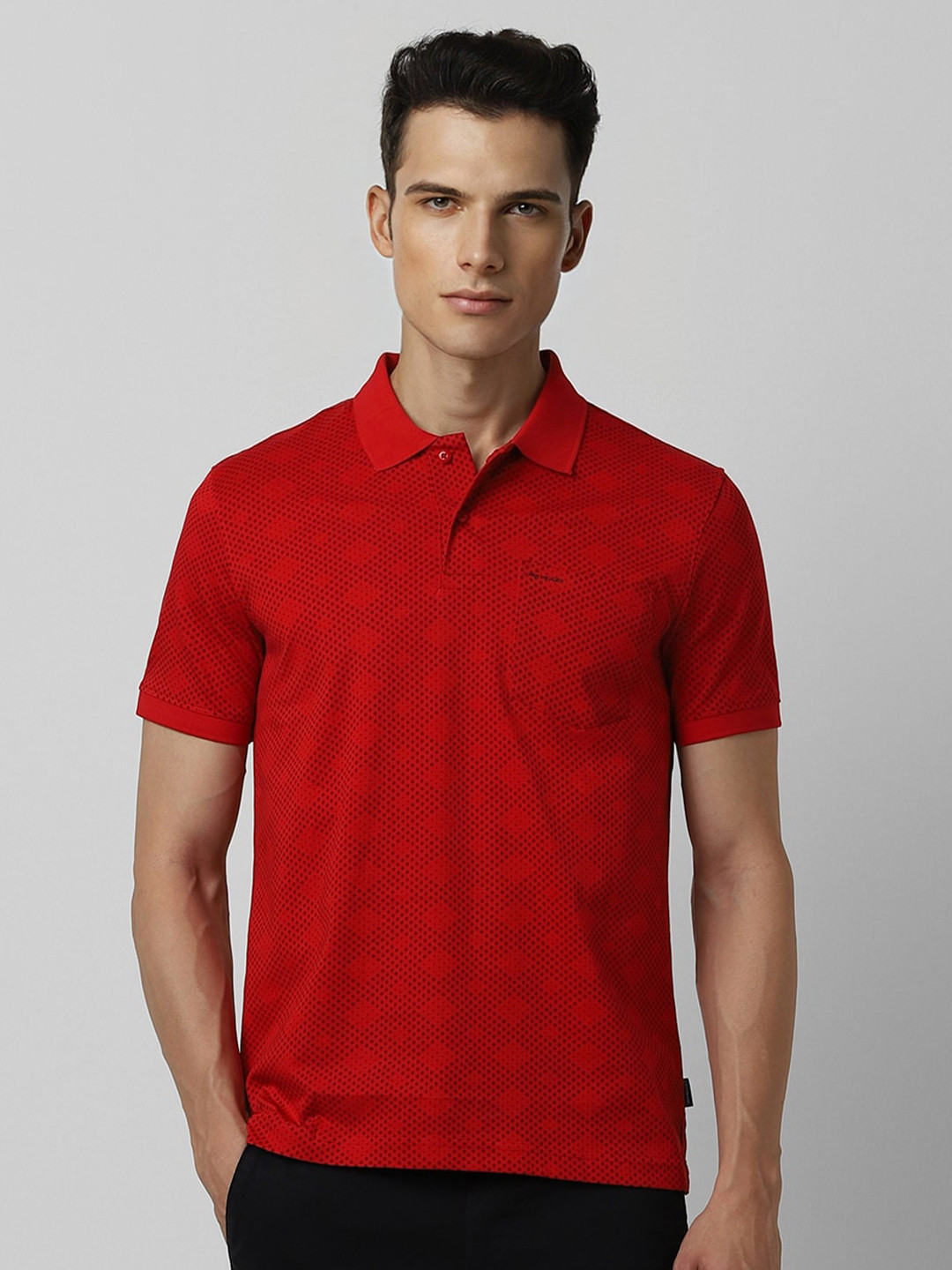 

Van Heusen Sport Men Red Polo Collar Pockets T-shirt