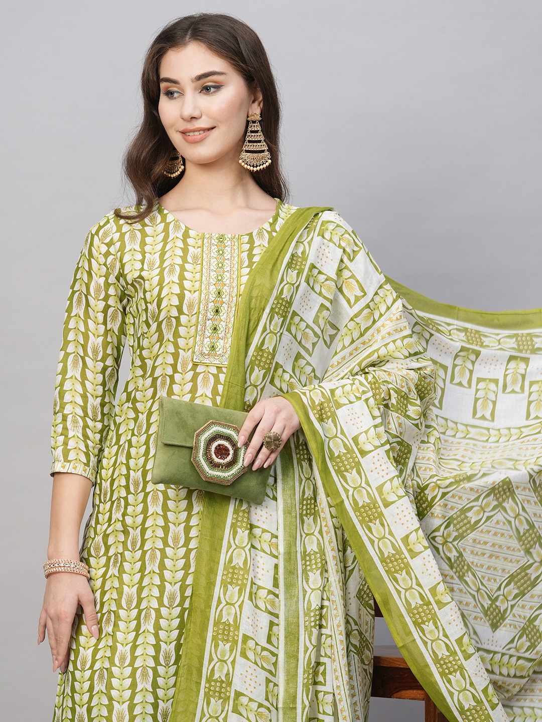 

KALINI Ethnic Motifs Printed Thread Work Detailed Straight Kurta & Trousers With Dupatta, Green