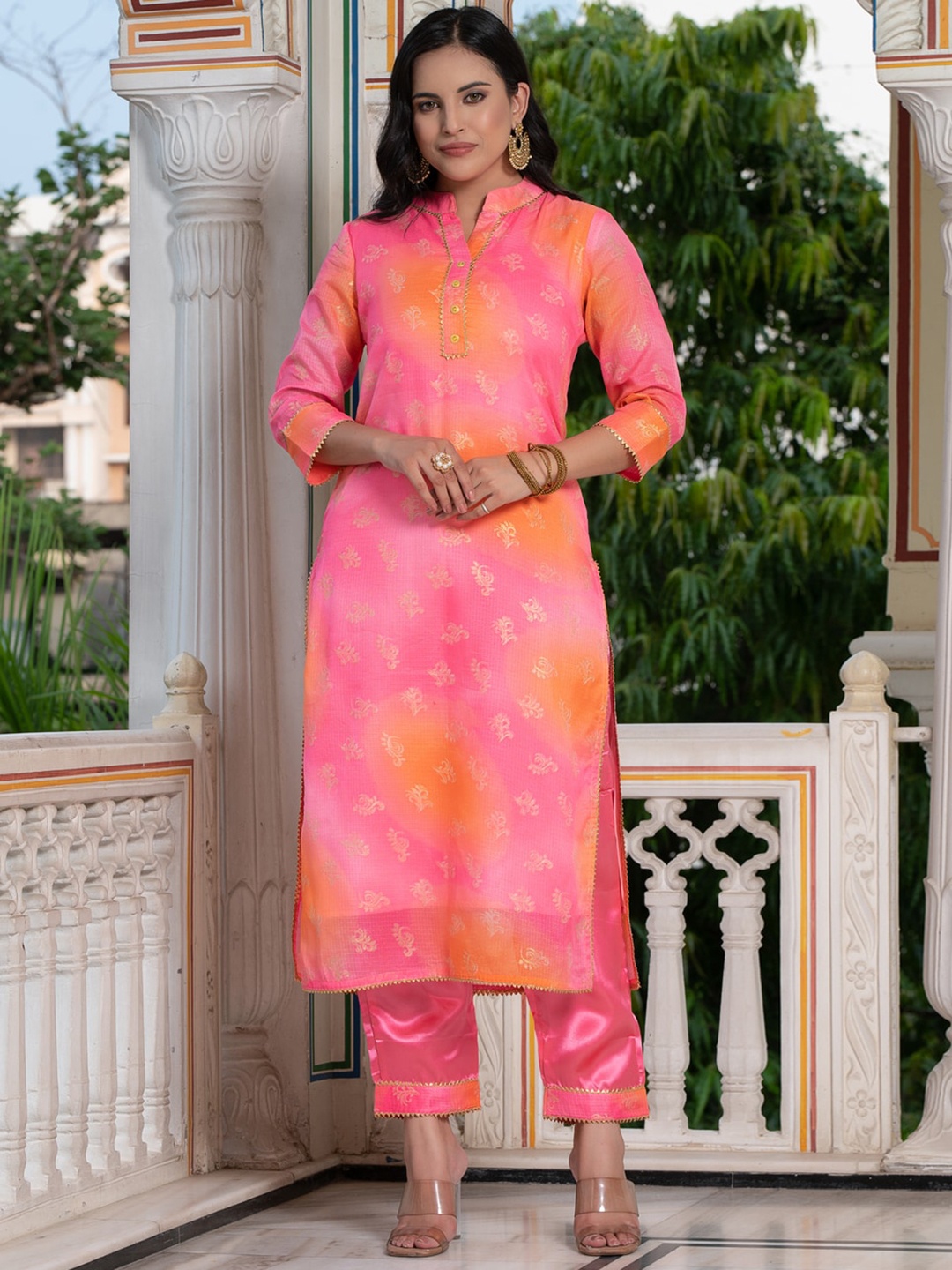 

Indi INSIDE Ethnic Motifs Printed Gotta Patti Straight Kurta With Trousers, Pink
