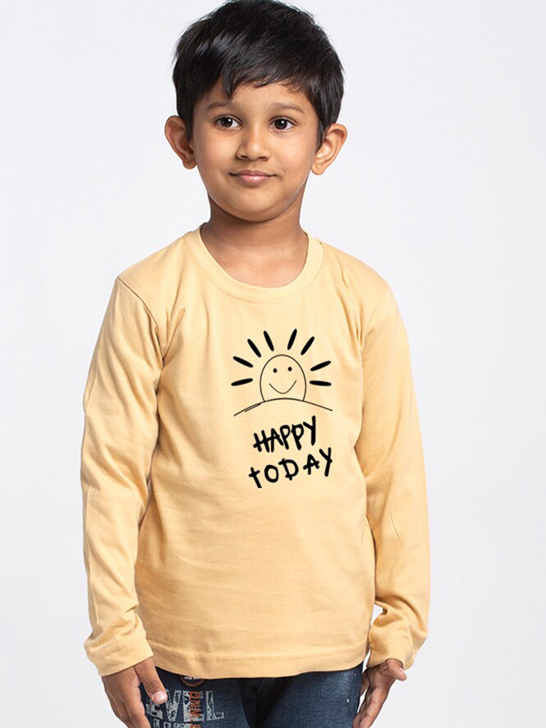 

Friskers Boys Beige Typography Printed Applique T-shirt