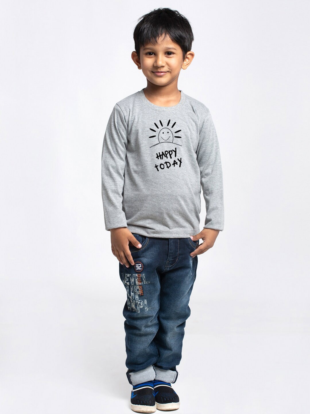 

Friskers Boys Grey Typography Printed Applique T-shirt
