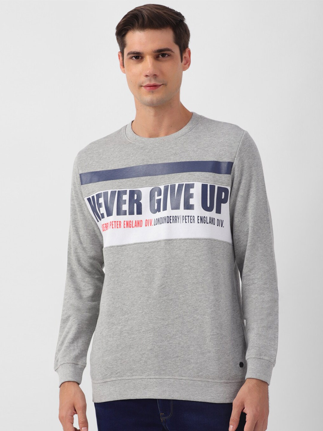 

Peter England Casuals Men Grey Printed Sweatshirt