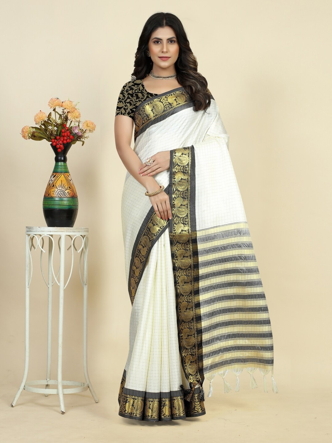 

Paramparik Textile Checked Woven Design Zari Sungudi Saree, White