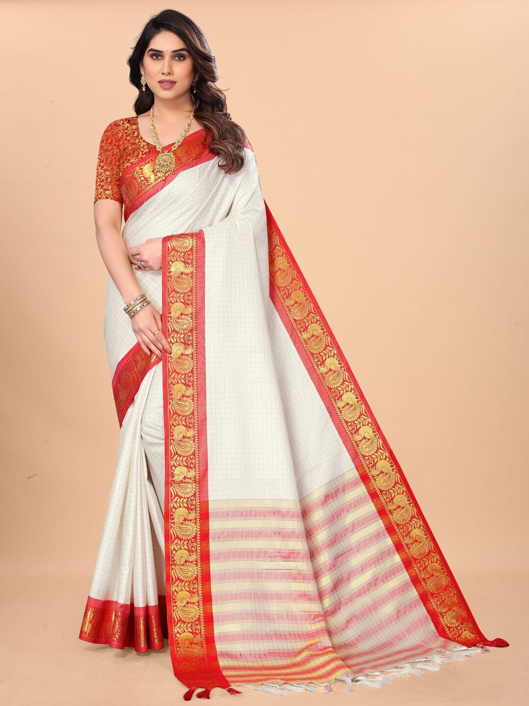 

Paramparik Textile Checked Zari Sungudi Saree, Red