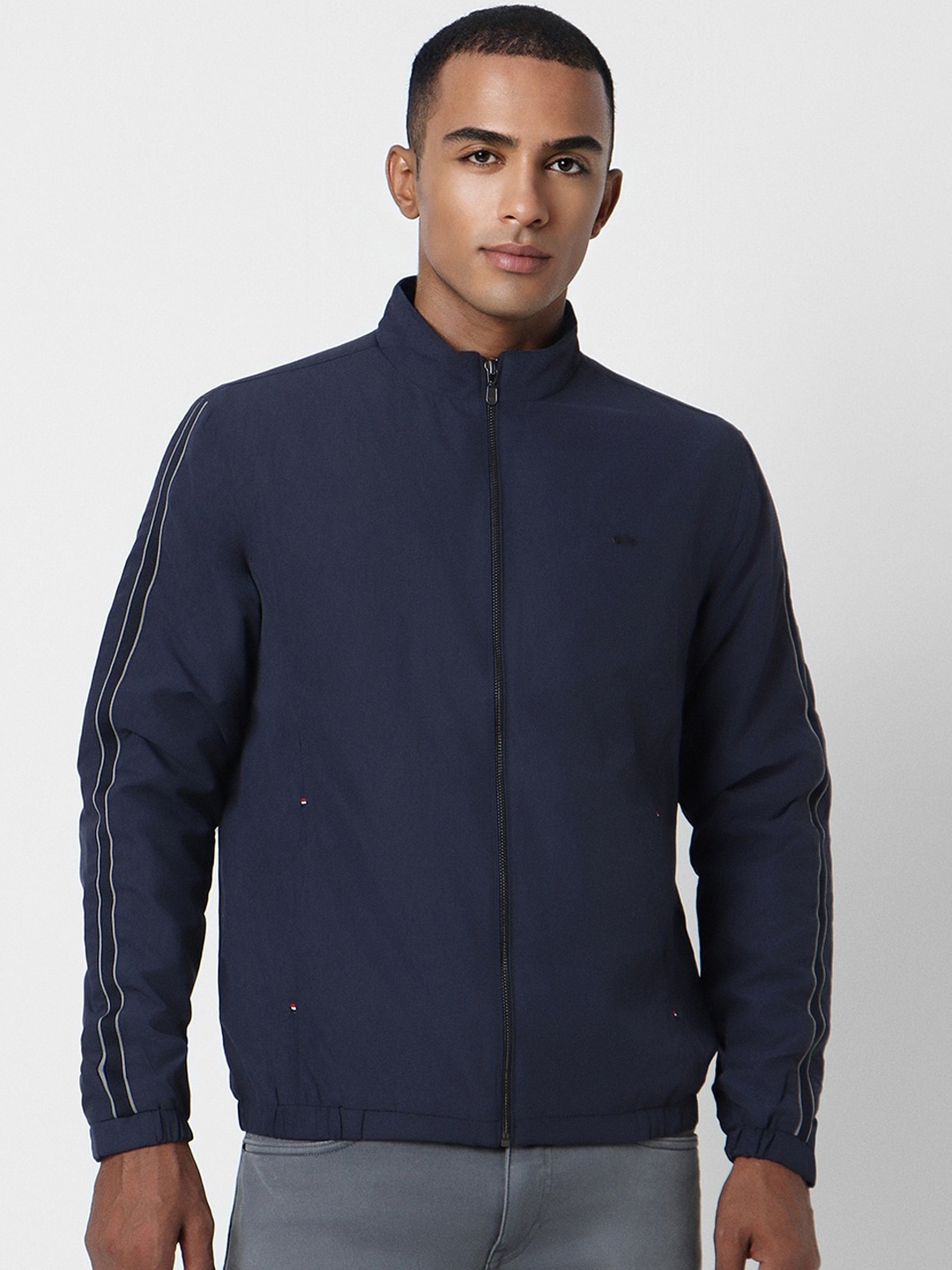 

Peter England Casuals Men Navy Blue Tailored Jacket