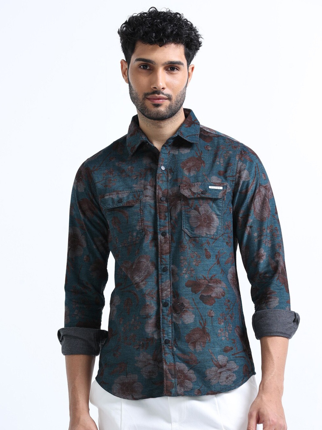 

FLY 69 Men Green Premium Slim Fit Floral Opaque Printed Casual Shirt