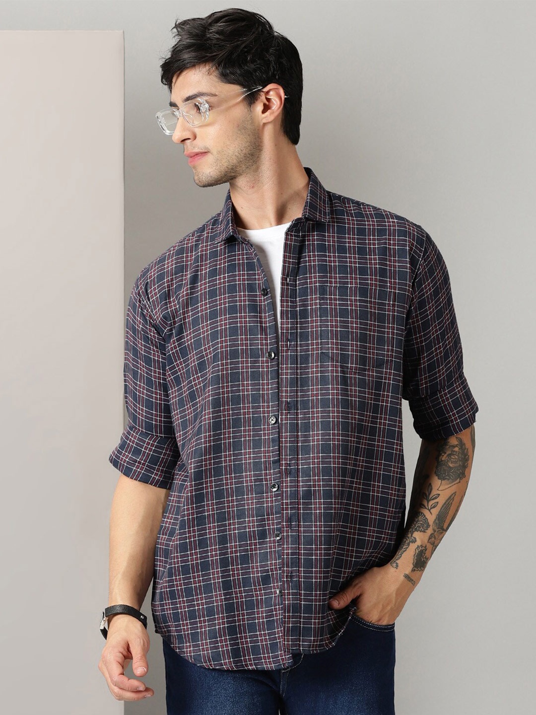

Rodzen Men Navy Blue Tartan Checks Opaque Checked Casual Shirt