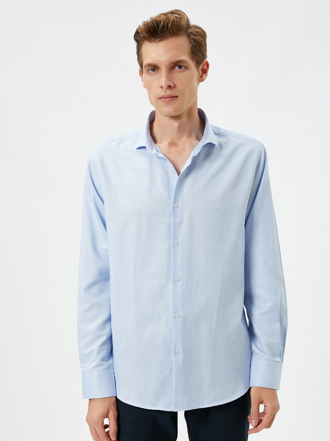 

Koton Men Opaque Casual Shirt, Na