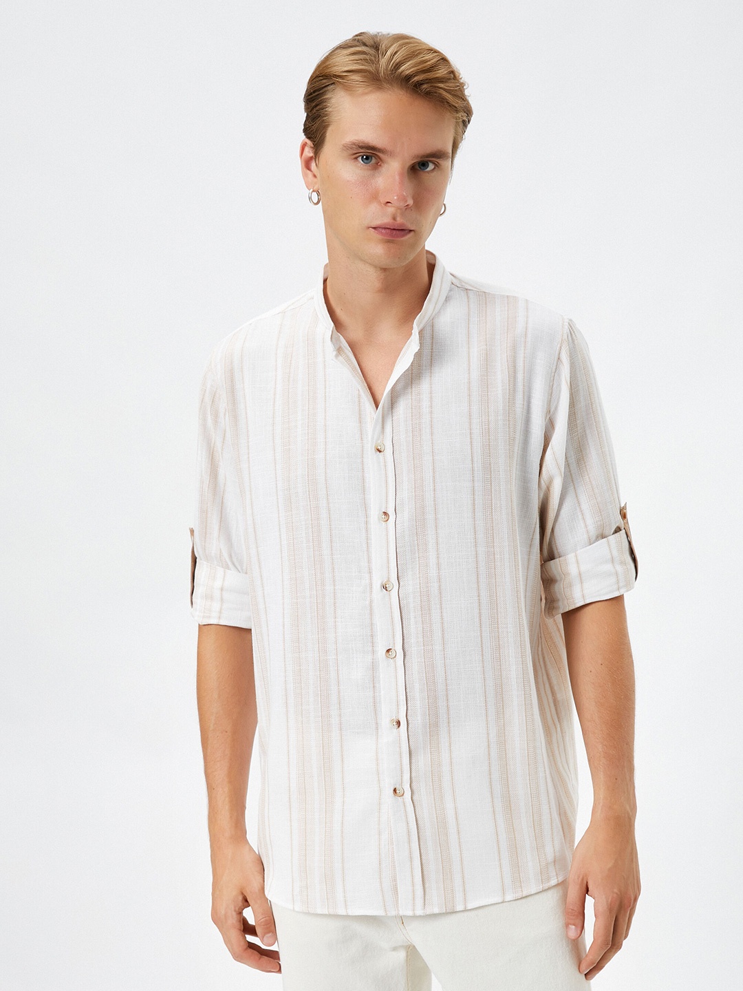 

Koton Men Opaque Casual Shirt, Na