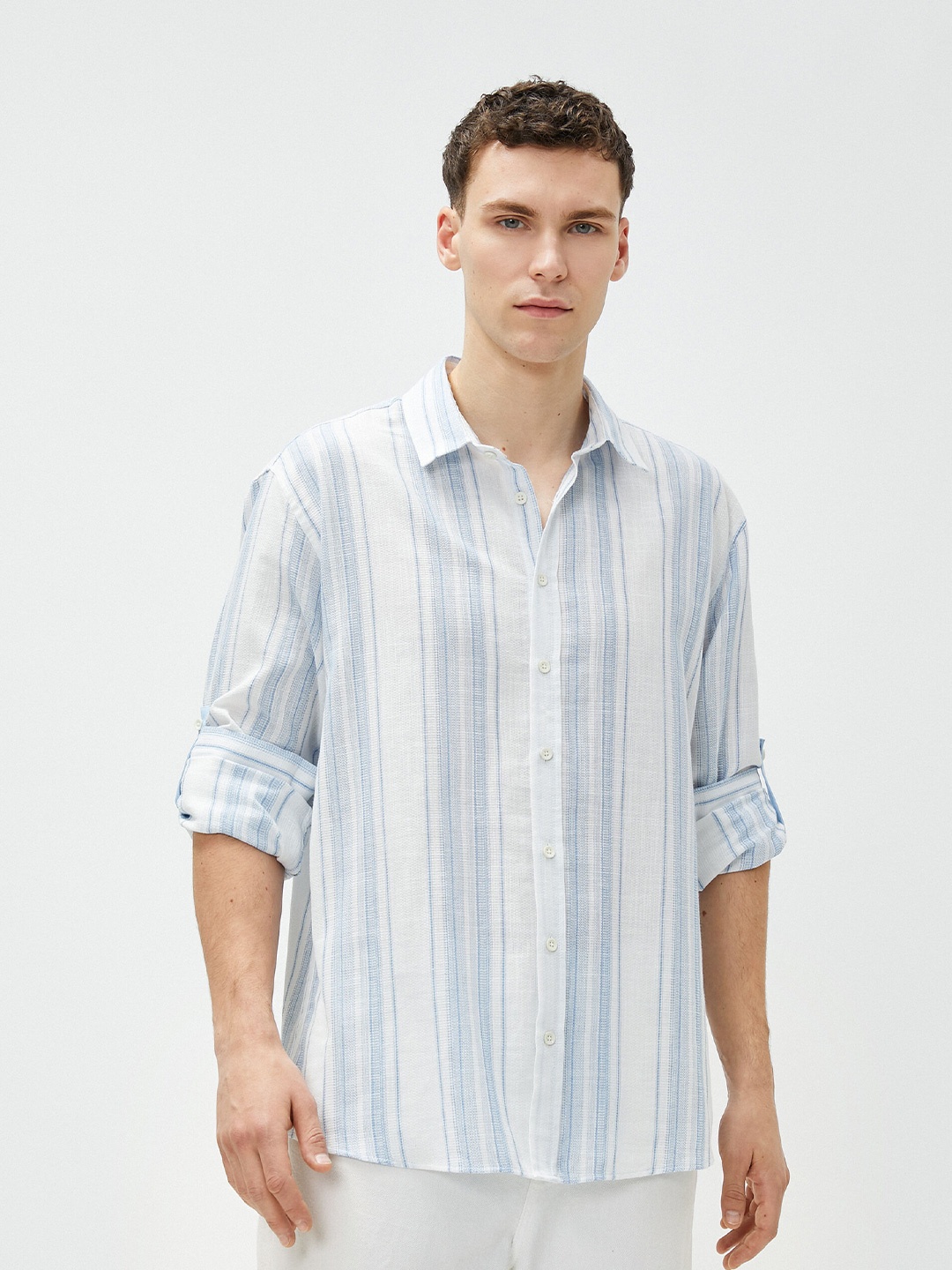 

Koton Men Opaque Striped Casual Shirt, Na