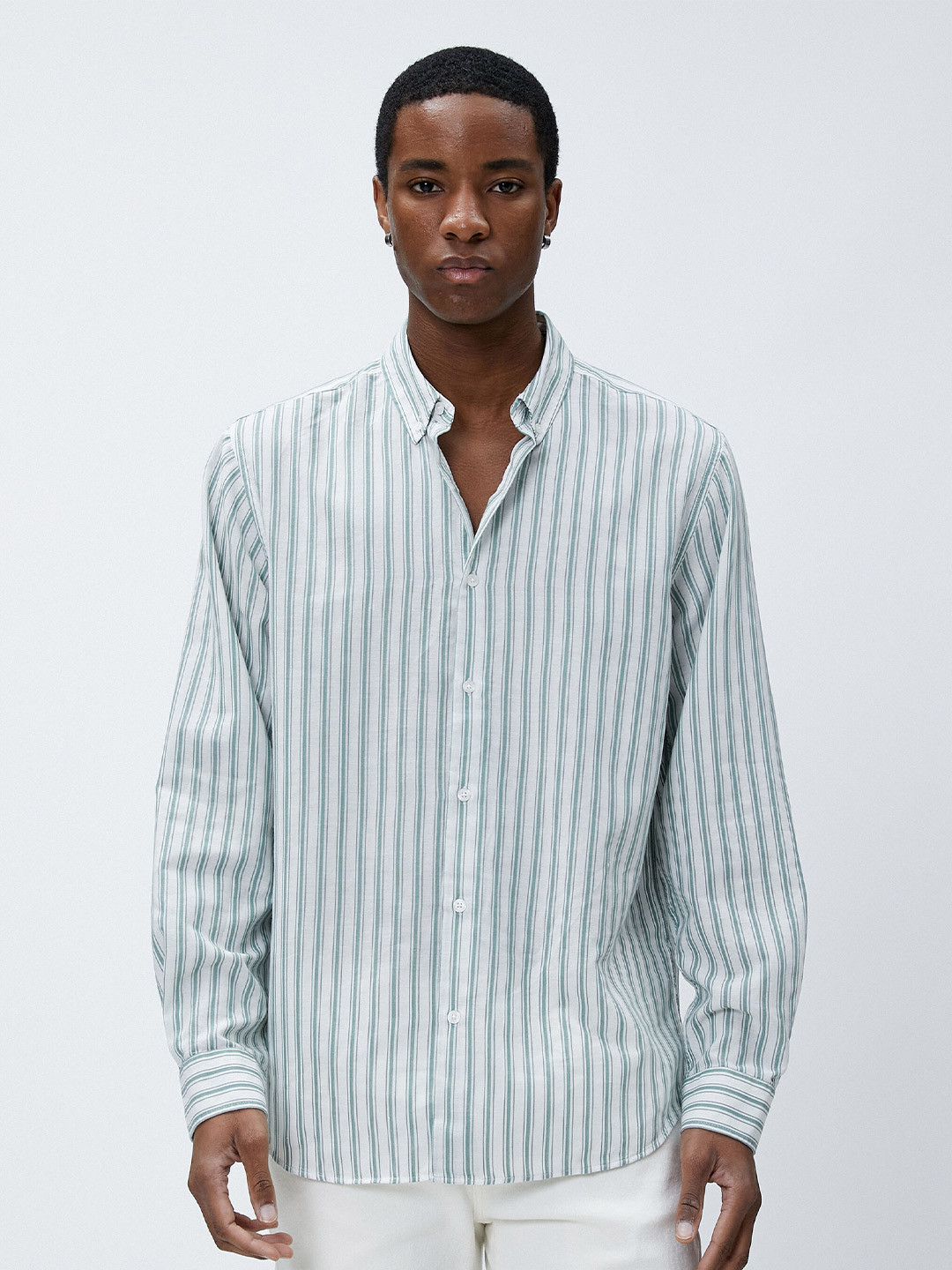 

Koton Men Opaque Striped Casual Shirt, Na