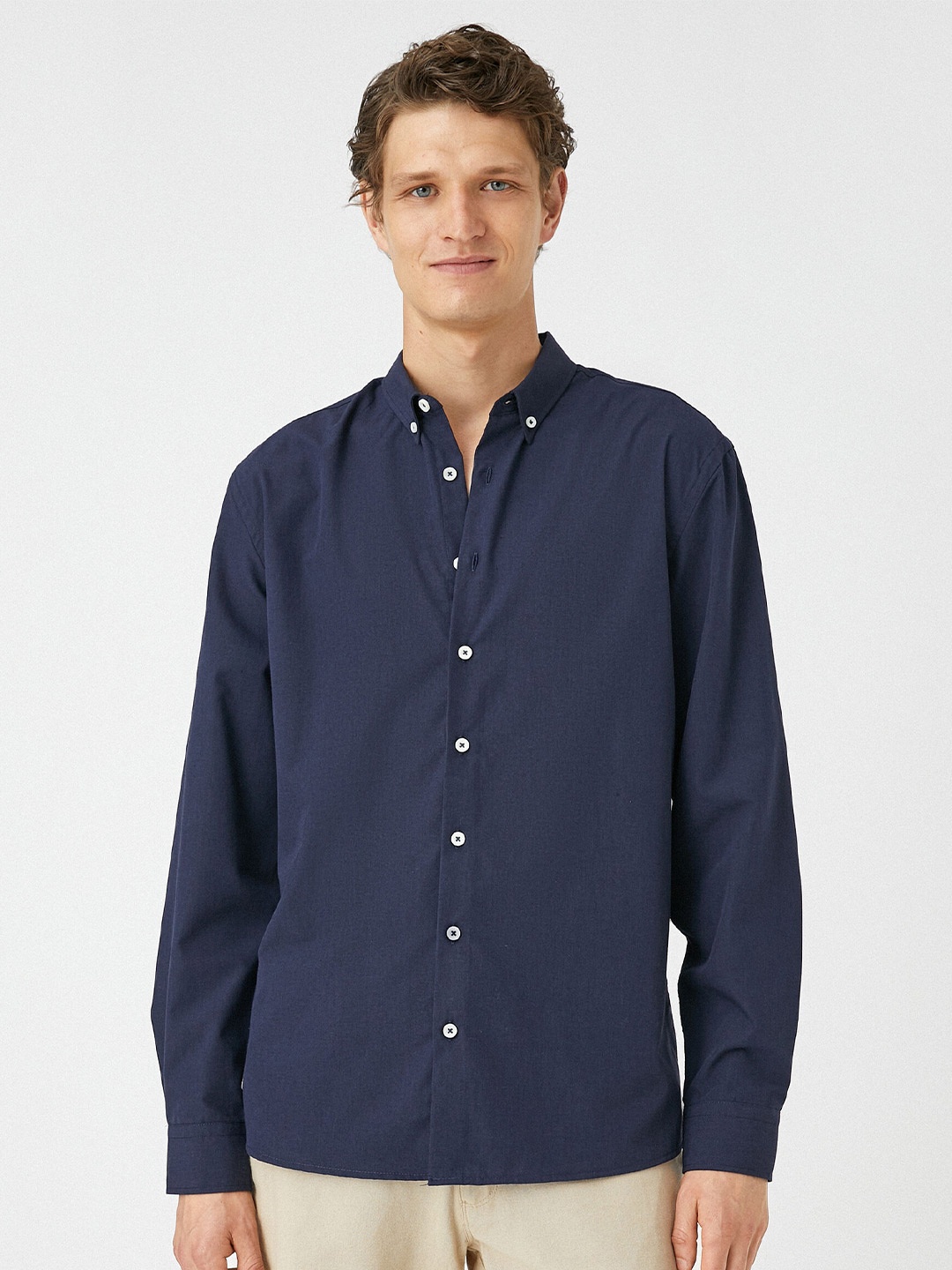 

Koton Men Opaque Casual Shirt, Na