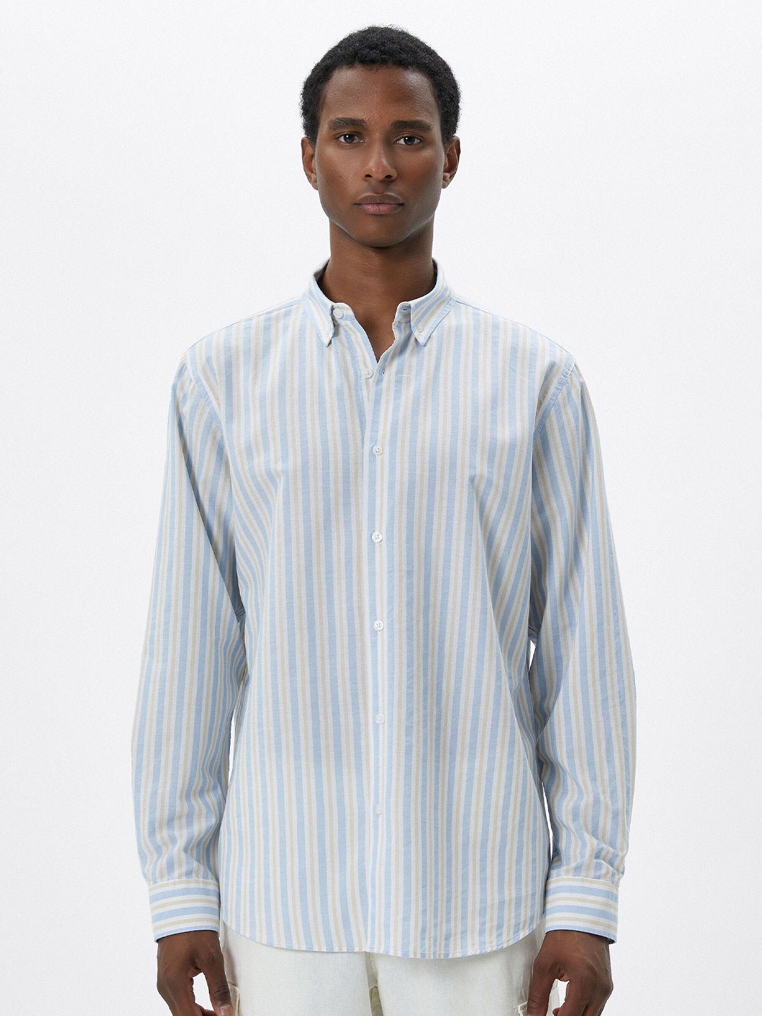 

Koton Men Opaque Striped Casual Shirt, Na