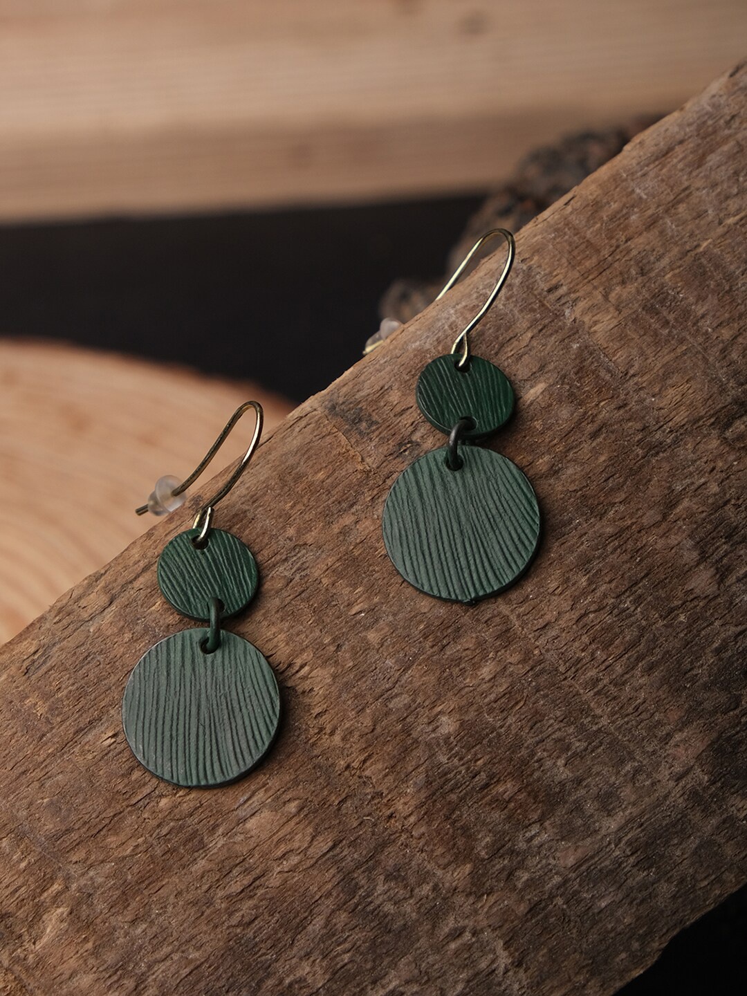 

XPNSV Green Contemporary Drop Earrings