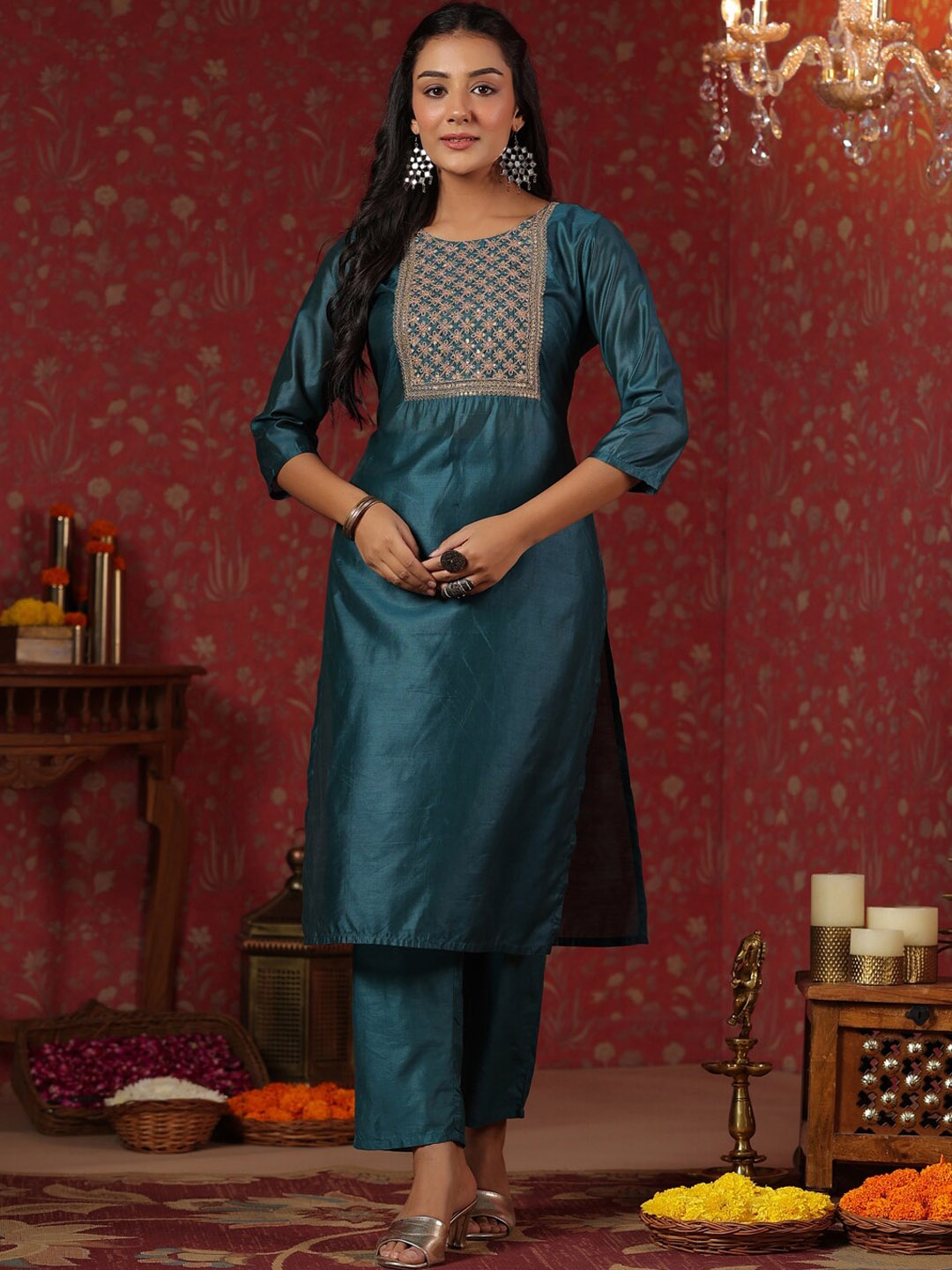 

Ishin Blue Ethnic Motifs Yoke Design Thread Work Detailed Straight Kurta With Trouser