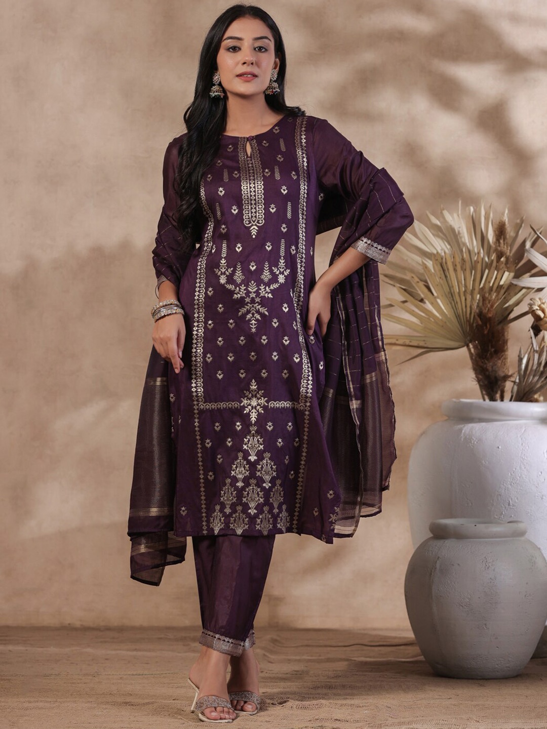 

Ishin Burgundy Ethnic Motifs Printed Keyhole Neck Straight Kurta & Trouser With Dupatta