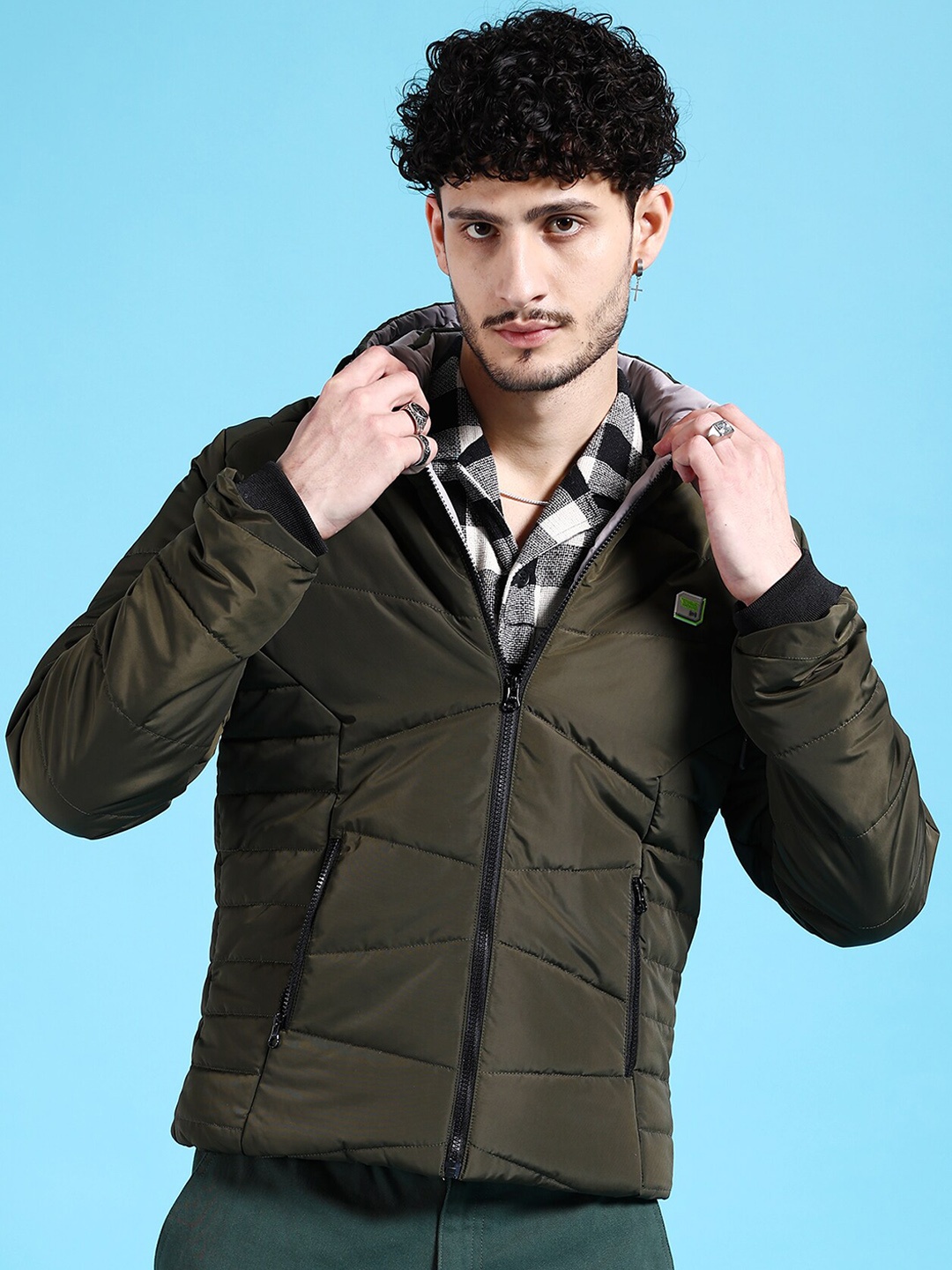 

The Indian Garage Co Men Regular Fit Hooded Puffer Jacket, Olive