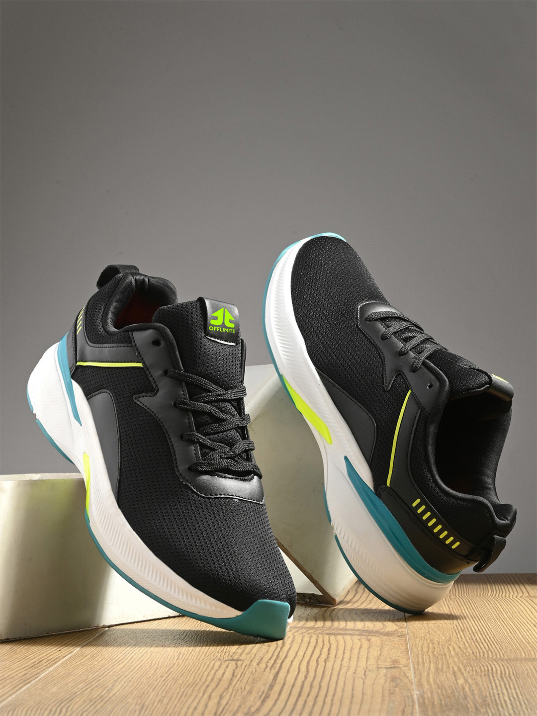 

OFF LIMITS Men Mesh Running Sports Shoes, Black