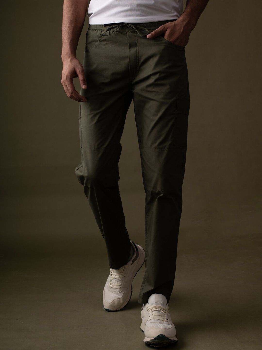

Beyours Men Olive Green Easy Wash Trousers