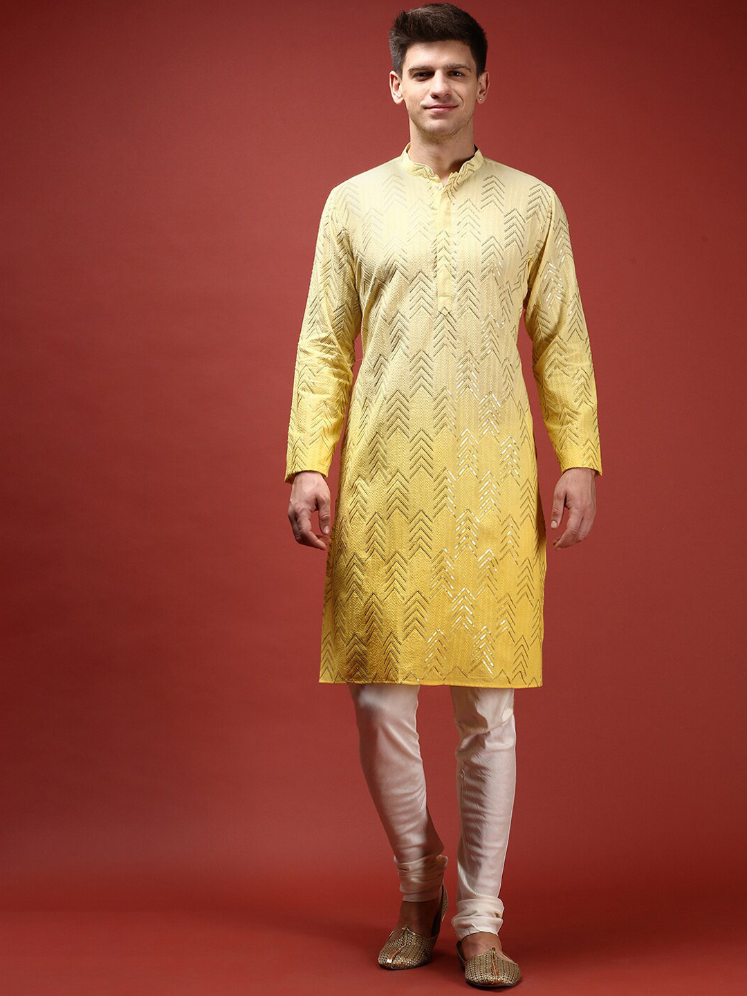 

KISAH Men Ombre Regular Fit Sequinned Kurta, Yellow