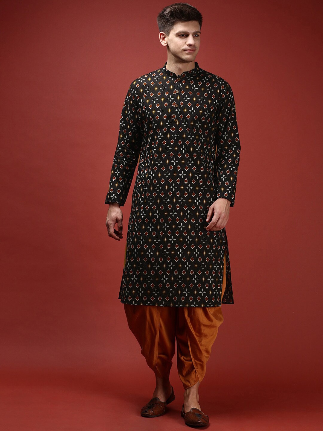 

KISAH Men Abstract Printed Regular Fit Kurta, Black