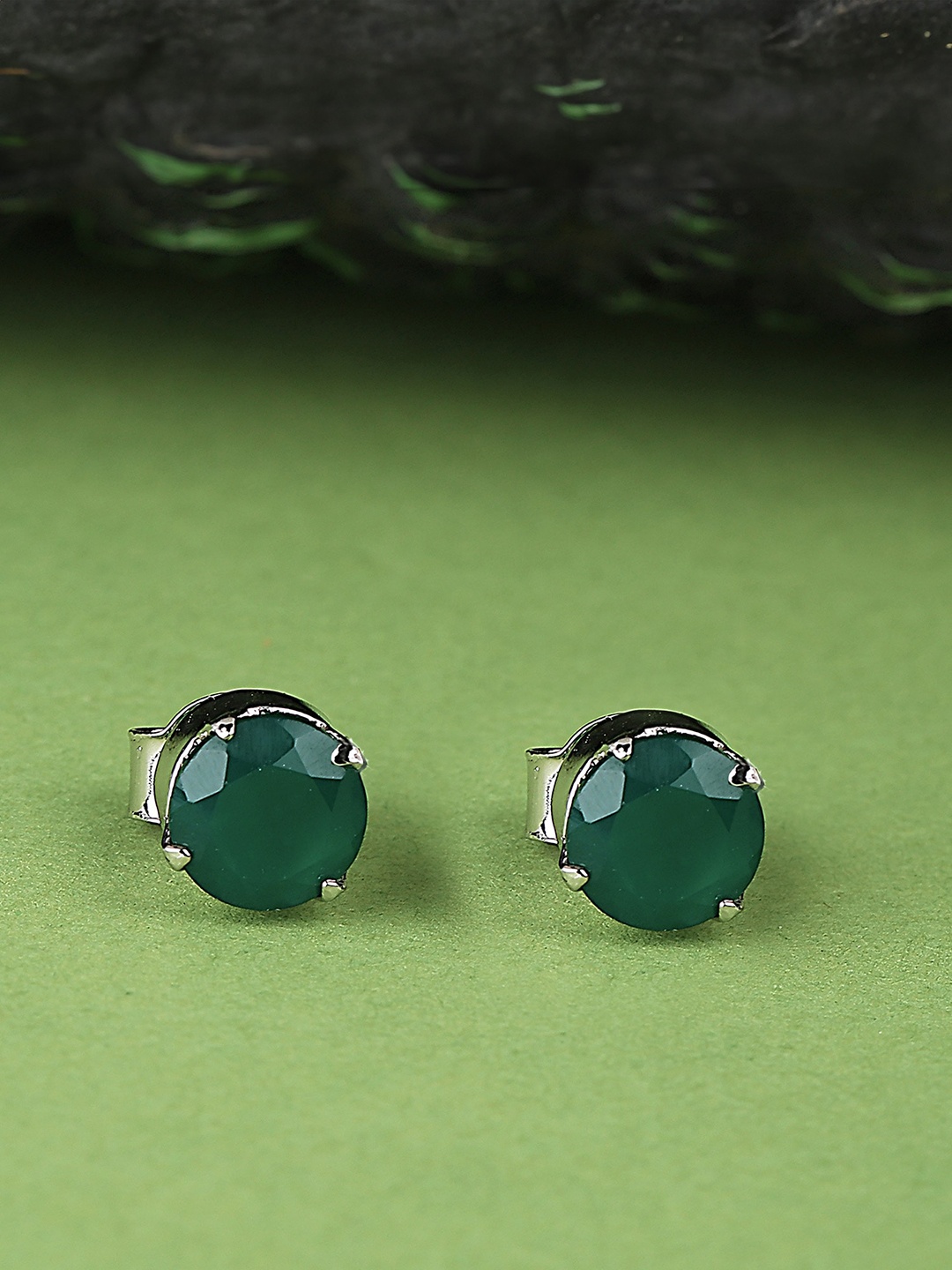 

Yellow Chimes Green Contemporary Studs Earrings