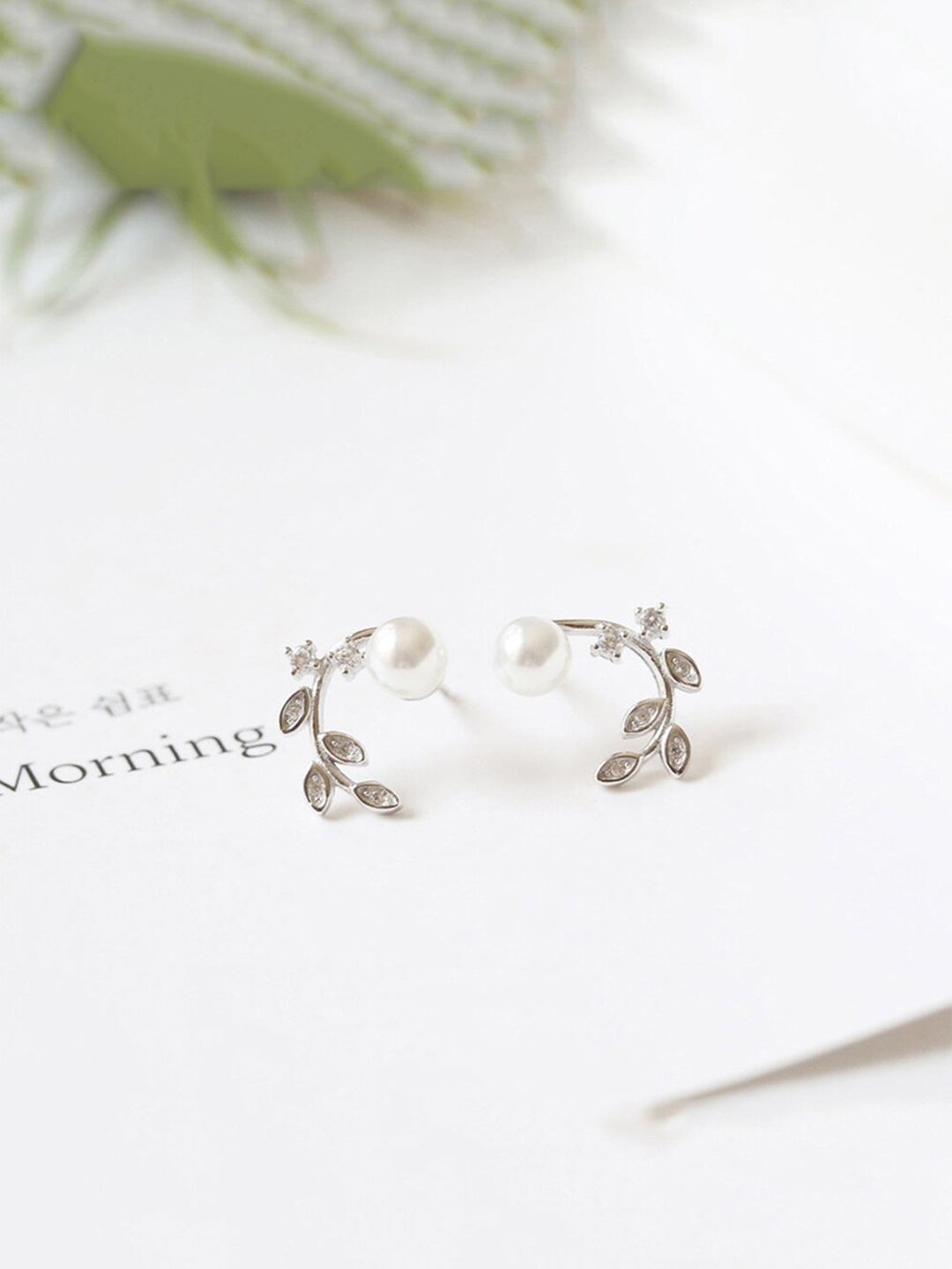 

Yellow Chimes Silver-Toned Contemporary Studs Earrings