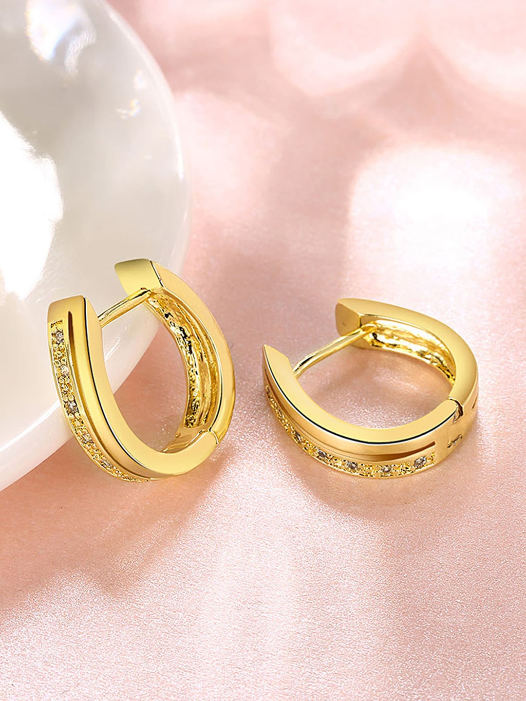 

Yellow Chimes Gold-Toned Contemporary Hoop Earrings