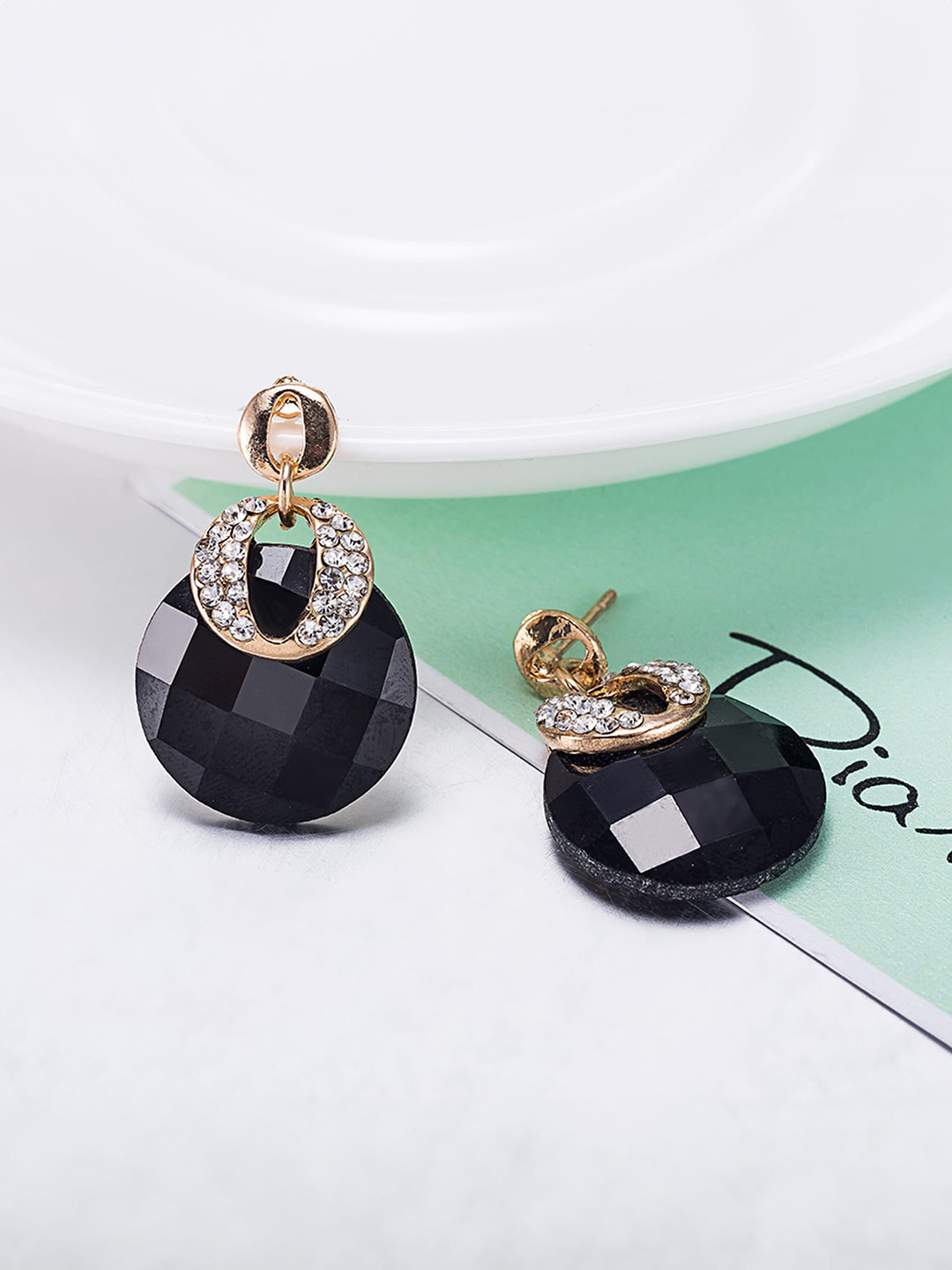 

Yellow Chimes Black Contemporary Studs Earrings