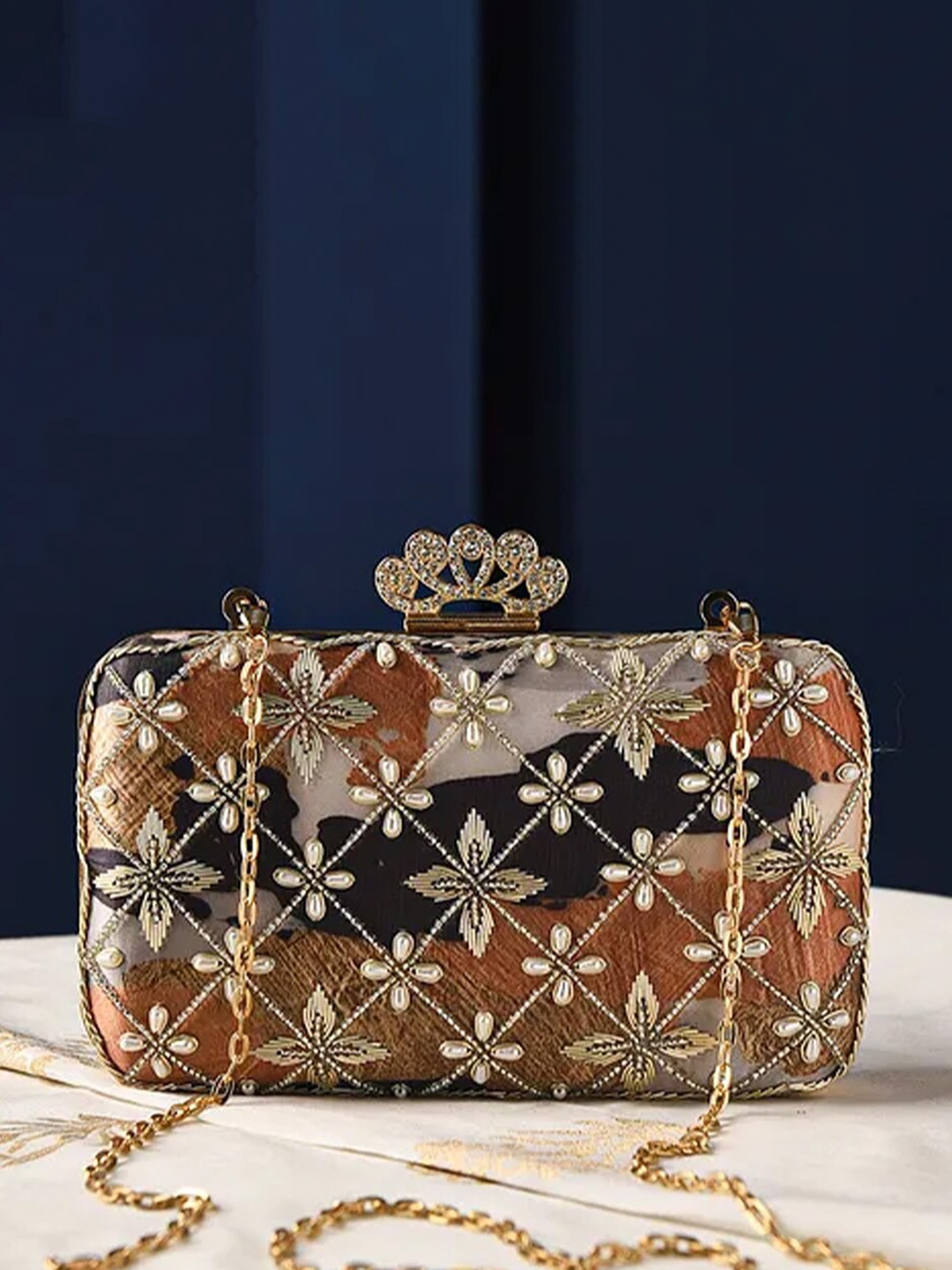 

Jalwa Art Floral Embroidered Box Clutch, Black