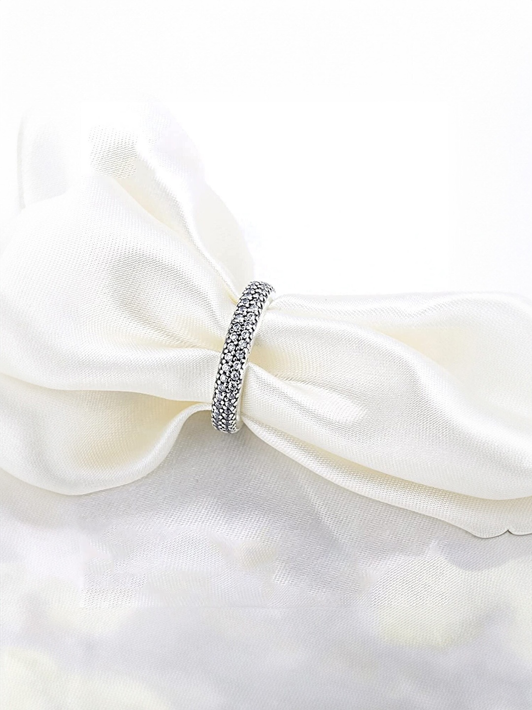

Yellow Chimes Silver-Plated Crystal-Studded Finger Ring
