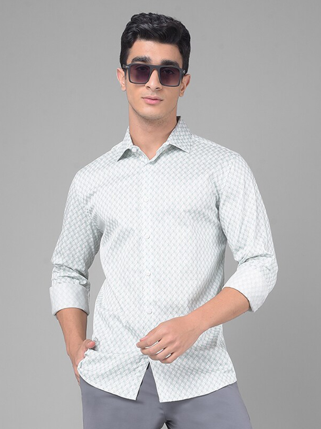 

Crimsoune Club Slim Fit Geometric Printed Casual Shirt, Grey