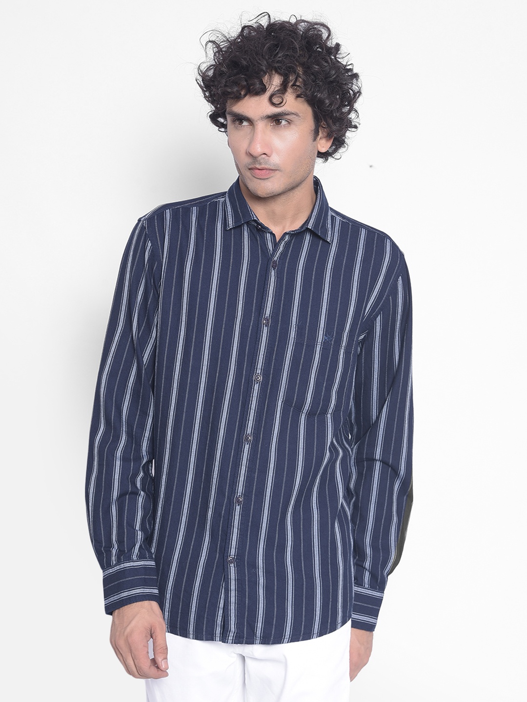 

Crimsoune Club Slim Fit Striped Pure Cotton Casual Shirt, Navy blue