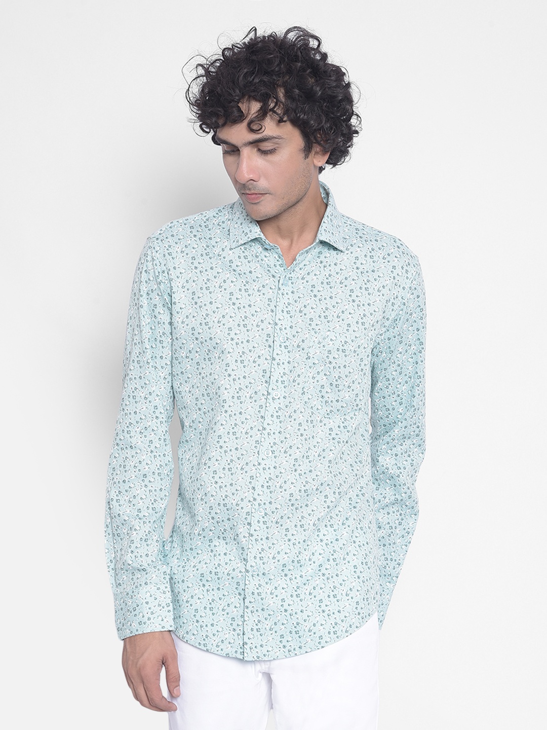 

Crimsoune Club Slim Fit Floral Printed Pure Cotton Casual Shirt, Green