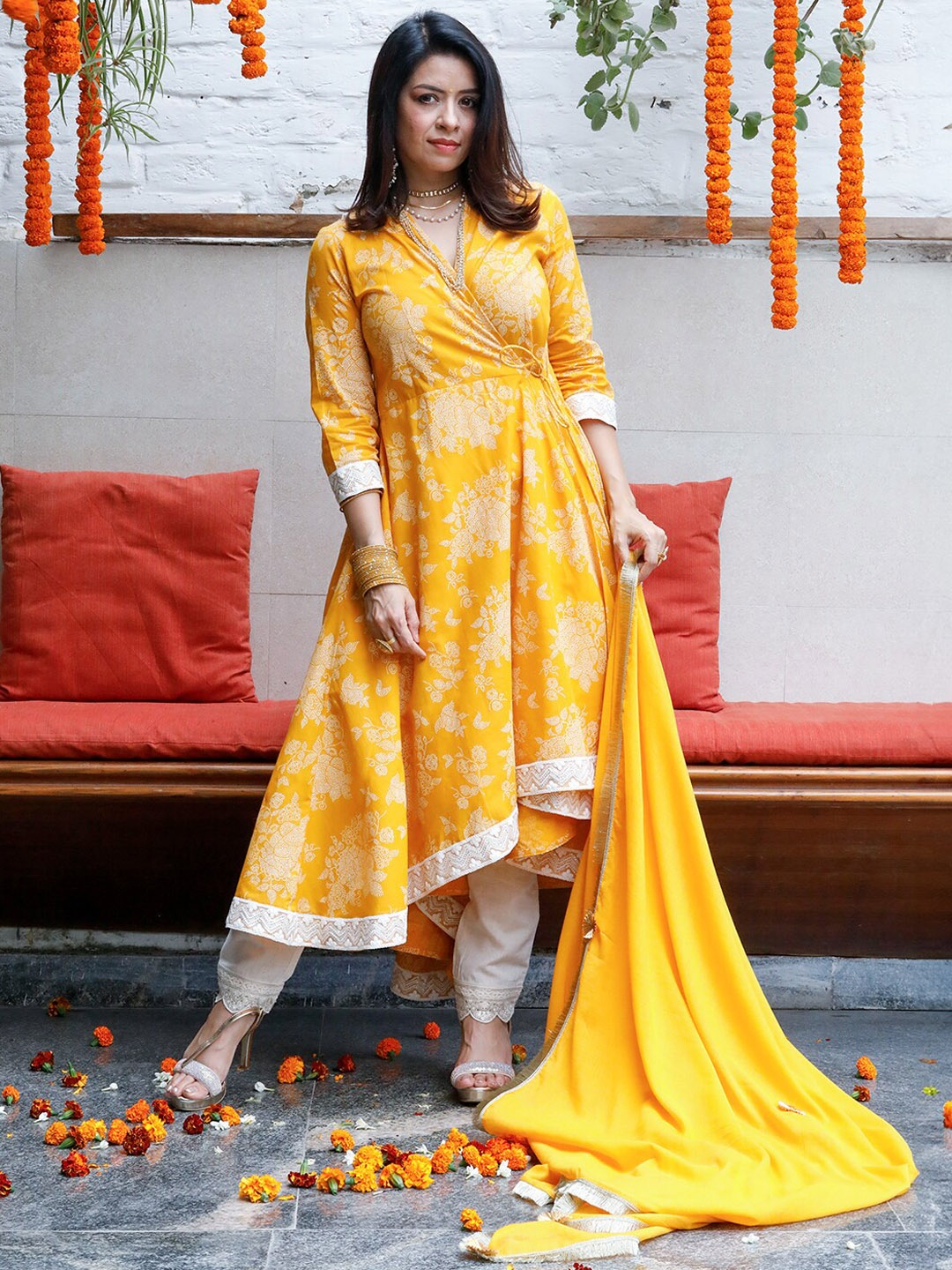 

FABNEST Floral Printed Angrakha Pure Cotton Kurta With Trousers & Dupatta, Yellow