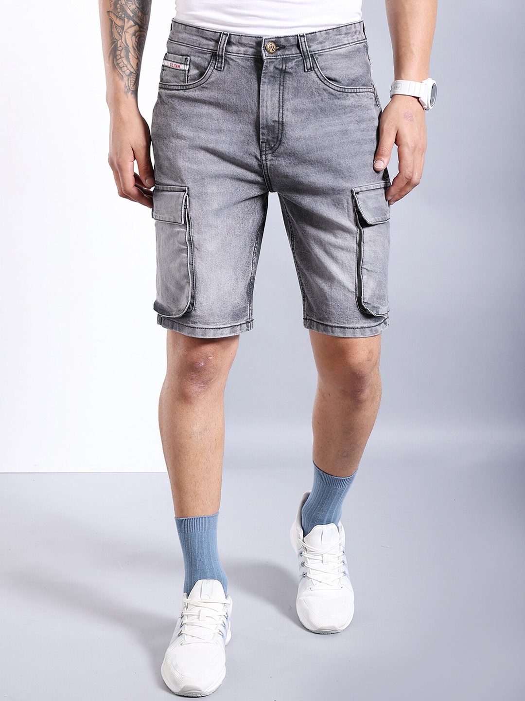 The Indian Garage Co Men Grey Washed Printed Loose Fit Outdoor Shorts