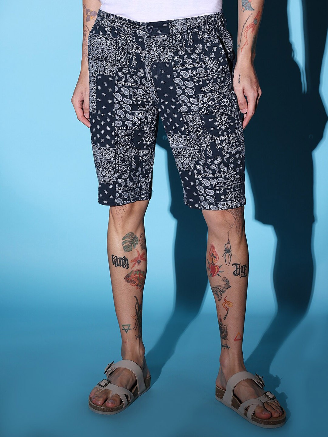 

The Indian Garage Co Men Navy Blue Printed Slim Fit Outdoor Shorts