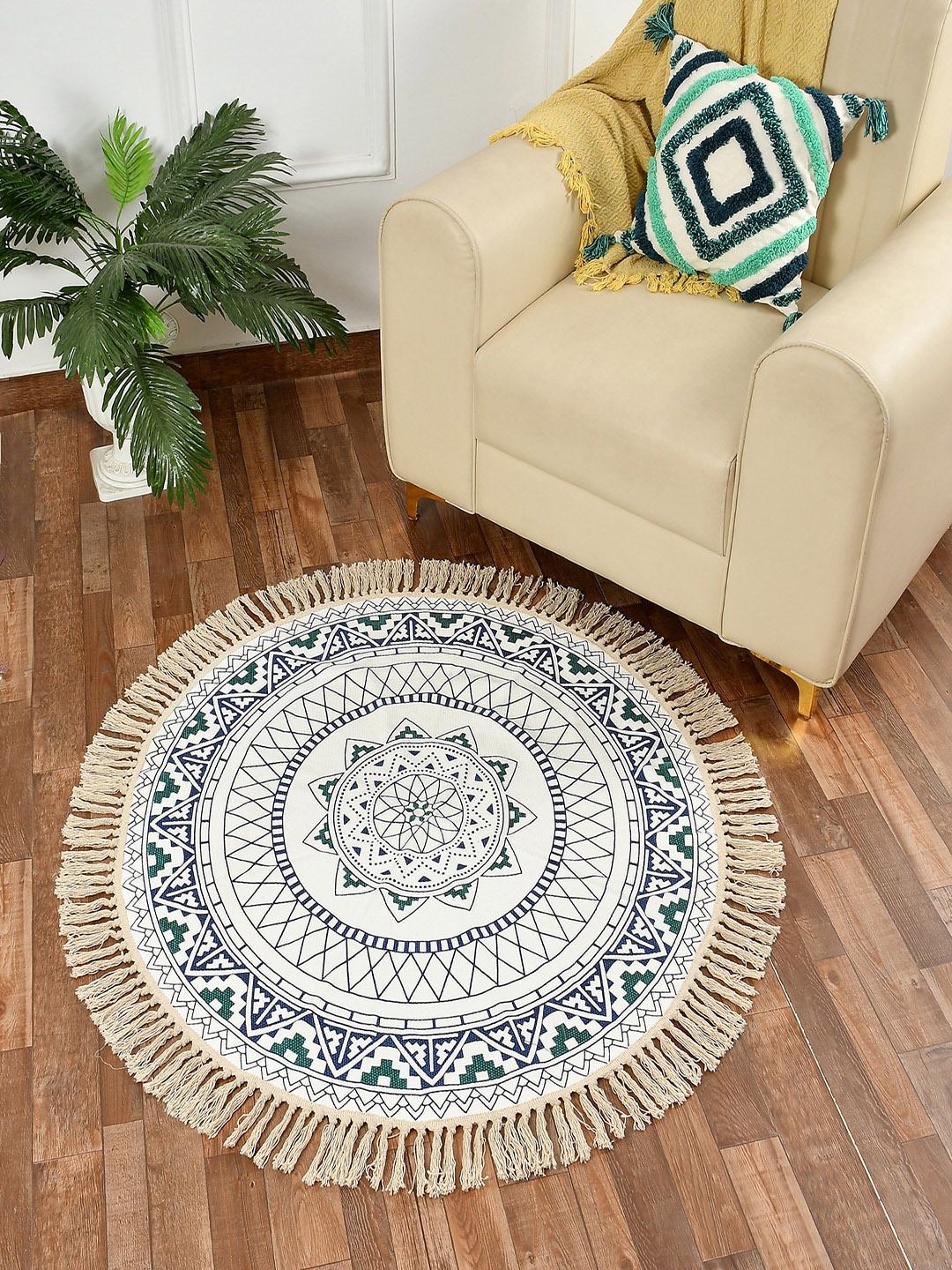 

COMFIDELITAS Blue Cotton Round Floral Printed Carpet - 3 FT