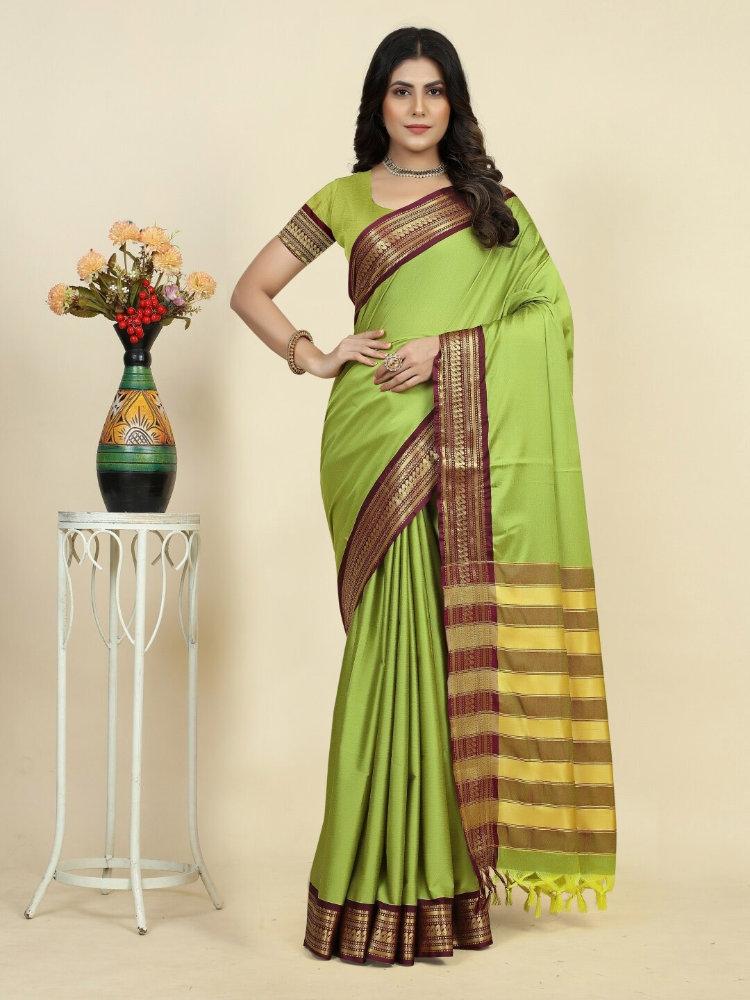 

Paramparik Textile Zari Silk Blend Paithani Saree, Green