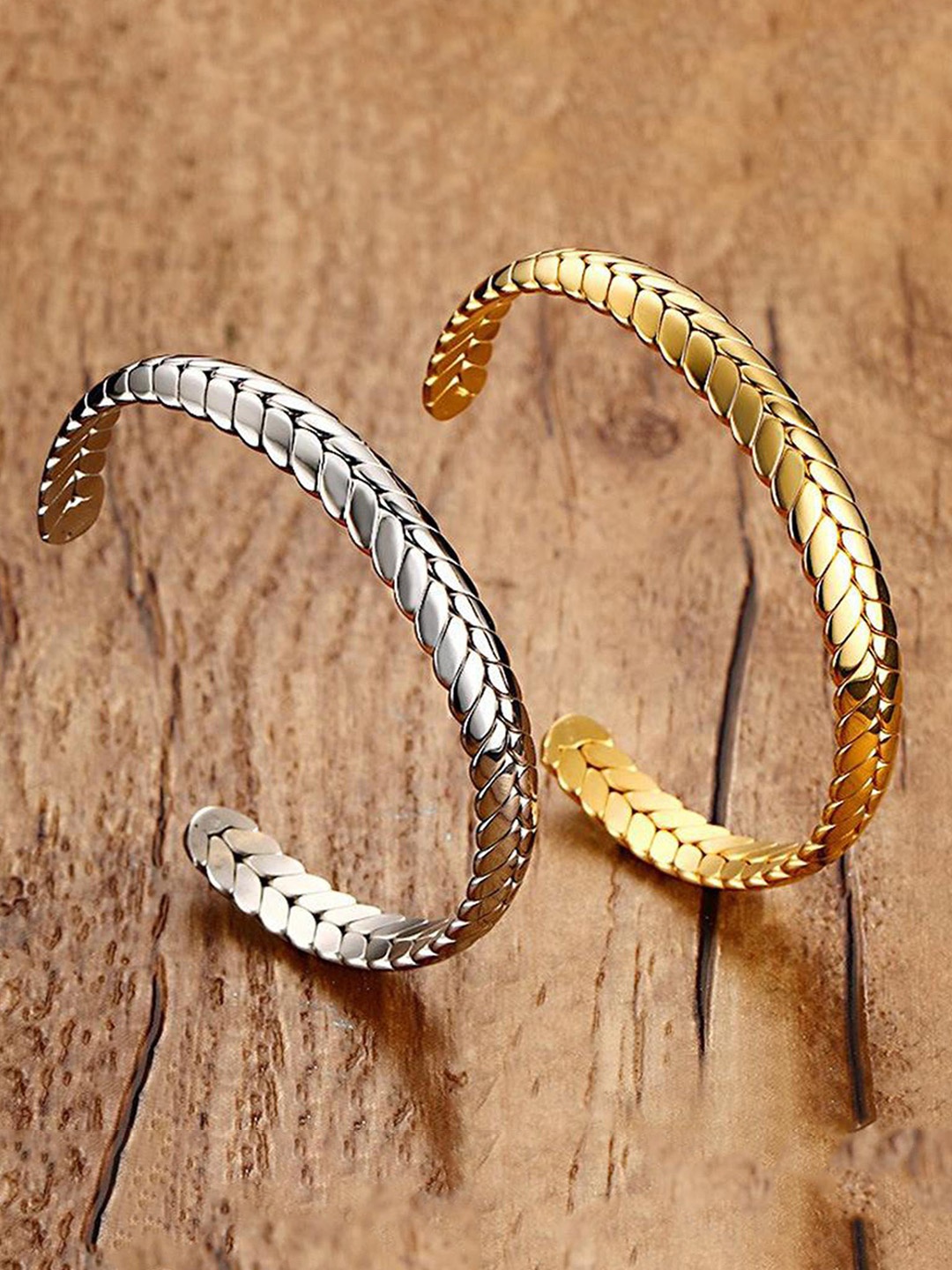 

Lyla Women Set Of 2 Cuff Bracelet, Gold