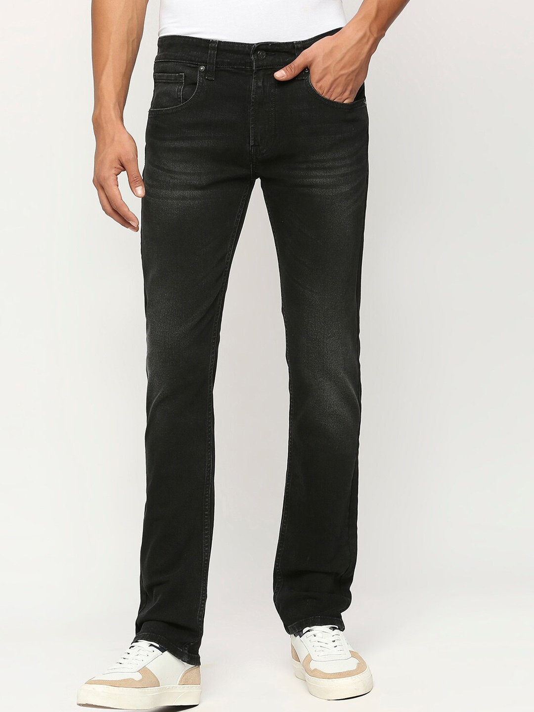 

Pepe Jeans Men Black Slim Fit Low Distress Stretchable Jeans
