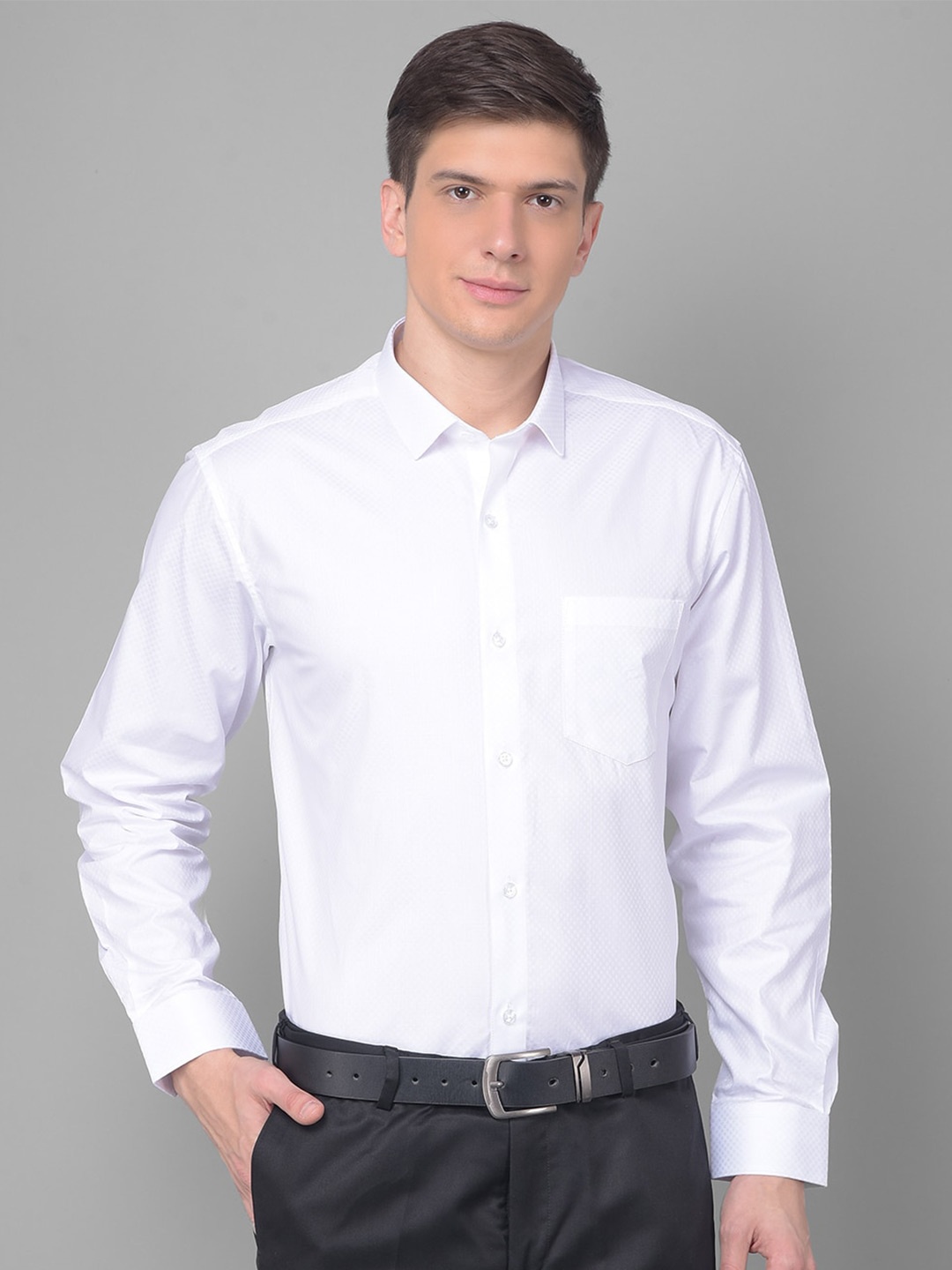 

Canary London Men White Smart Slim Fit Opaque Semiformal Shirt