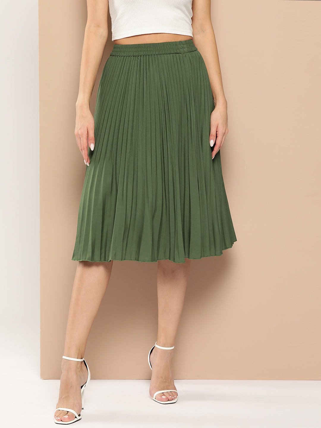 

Chemistry Crepe Accordion Pleated Flared Skirt, Olive
