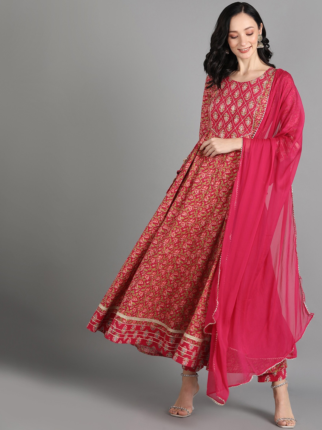 

AAYUMI Floral Printed Regular Gotta Patti Pure Cotton Kurta With Trousers & Dupatta, Red