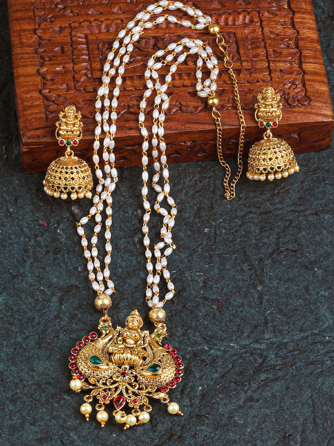 

GRIIHAM Gold-Plated AD Studded & Beaded Jewellery Set