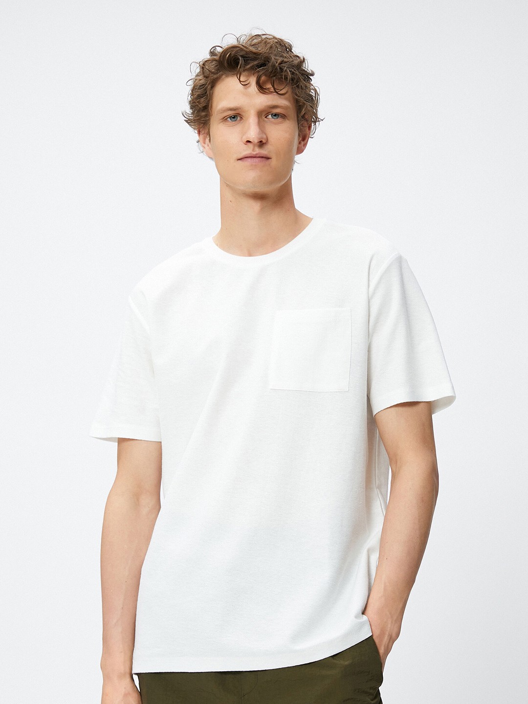 

Koton Men V-Neck Extended Sleeves Pockets T-shirt, Na