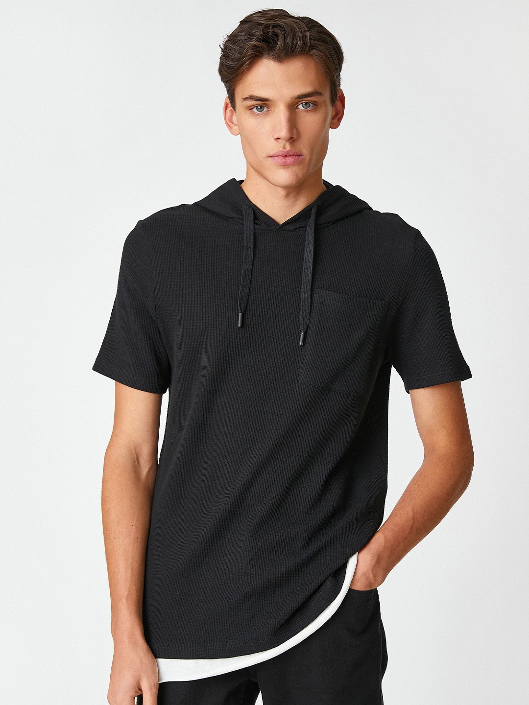 

Koton Men V-Neck Extended Sleeves Pockets T-shirt, Na